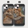 Aslan resimleri ile tasarlanmis ikili telefon kilifi