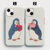 sevgililere ozel penguen tasarimli ikili telefon kilifi. penguen resimleri ile hazirlanmis telefon kilifi
