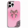 Pembe arka planlı leopar kurdeleli premium telefon kılıfı